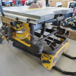 Overskud fra tømrerfirma, MAKITA, DEWALT mv.