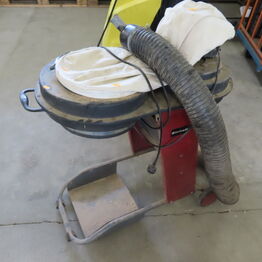 Overskud fra tømrerfirma, MAKITA, DEWALT mv.