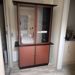 Demca ApS *Kontor *Butiksinventar *Lagerinventer* Truck * Stablere