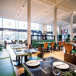 Kunst og inventar fra Restaurant