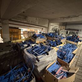 TEC (Teknisk Skole) Frederiksberg Stort Parti Lamper, Stole,  Affaldssækkeholdere, Vandvarmere m.m.