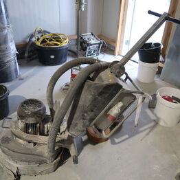 Level-Floor ApS *Del 1 - Værktøj & Varelager*