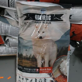 Petfood Trading Wholesale ApS *Udstyr, legetøj og fodder til hund, kat og hest*
