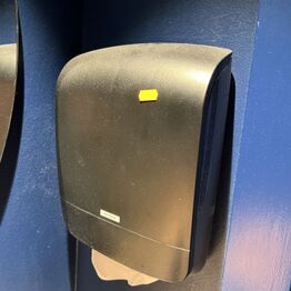 Eden Jaxx (burgerbar) *Køkkenudstyr, Caféinventar m.v.* LOT TILFØJET 16.06.