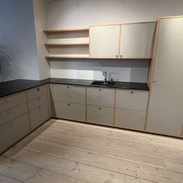 Form Plus+ ApS* Køkkener, Kontorinventar, Hvidevarer mv.