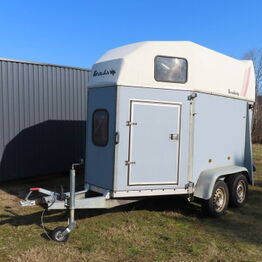 Samleauktion Hou - Marts