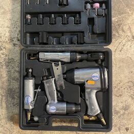 Mr. Builder under konkurs