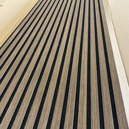 Byggematerialer, Gulv, Akustik auktion, akustikpaneler, akustikfliser, skruer mm. i forskellige størrelser