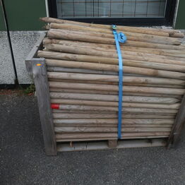 Store borde, plader og hegnspæle - Sorø