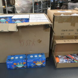 Legetøj i salgsæsker, ubrugt