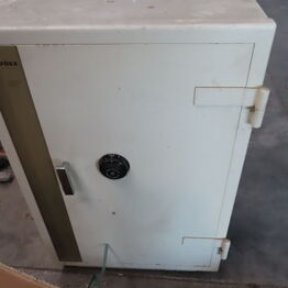 Samleauktion Hou - Oktober