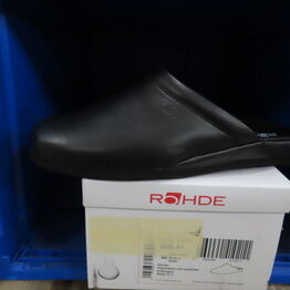 Sko, stilletter, slippers, støvler, sandaler