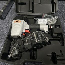 NYT Værktøj, Milwaukee, Festool, DeWalt, Bosch, Makita, Tjep mm.