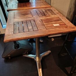 Konkursauktion over restaurant Platito