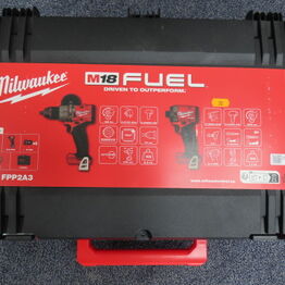 MILWAUKUEE værktøjsauktion