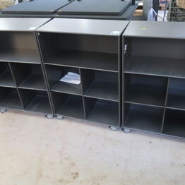 Montana reoler, Borde, tæppe, stumtjener - Sorø