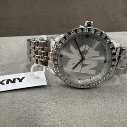 House of Excellence "Del 18" - Ure fra Maserati, Sector, Frederique Constant, Hanowa, DKNY m.v