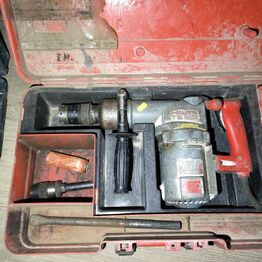 JA entreprenør ApS *Del 2 - Køreplader - Værktøj - Containere m.m.*