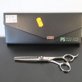 Frisør Support ApS - *Frisørsakse fra PS Nielsen* (BEMÆRK: Ny slutdato)