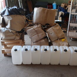 Eventbureau *Cases, chafing dishes, duftkanon m.v.*