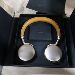 Lemus ApS *Del 2 - Headsets - Trådløse Højtalere - Lamper/Højtalere m.m.*