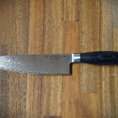 Eksklusive kokkeknive samt pander og udstyr *Sendes gratis ved endt auktion*