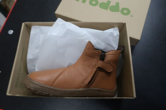 Støvler FRODDO Barefoot Chelys G3160206-1 Cognac Str: 26