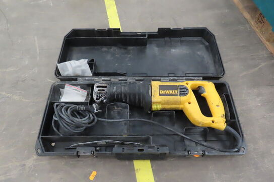 Bajonetsav DEWALT DW303