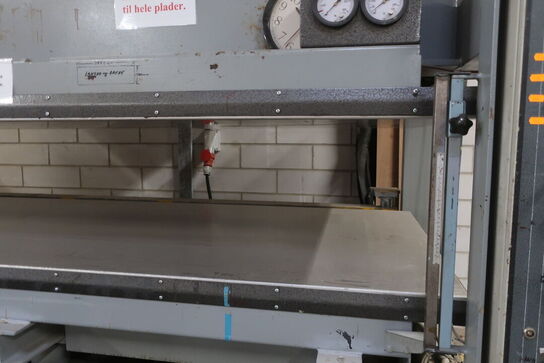 Fladpresse CASOLIN T 150 RE