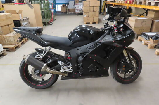 Motorcykel YAMAHA YZF-R6 (momsfri)