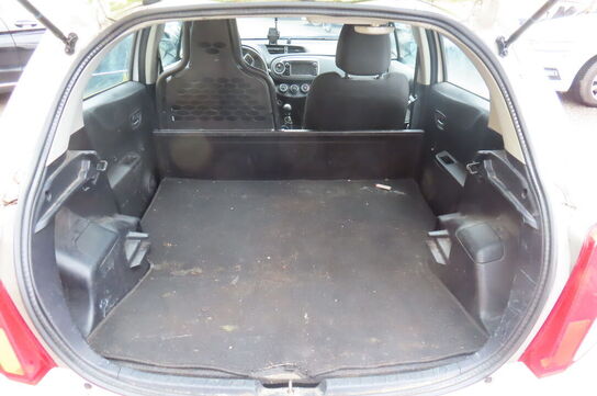 Varebil TOYOTA YARIS VAN, 1.4 D-4D