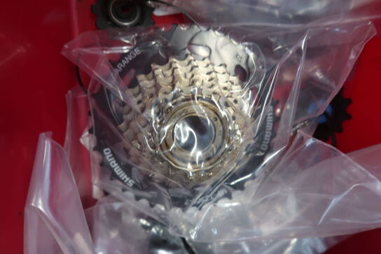 Kasse med div. kasetter SHIMANO