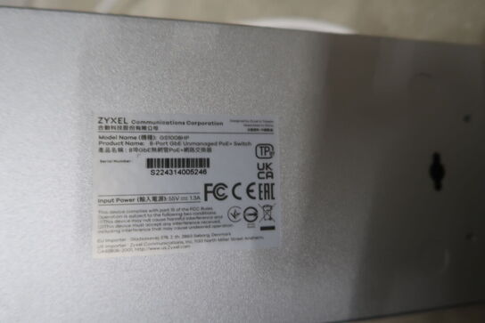 Router ZYXEL, essential kit INTEL BOXNUC7i3BNK, 3 stk. access point UNILINK U6-PRO