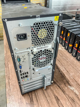 LENOVO Thinkcentre M91p/Intel i5-2400 /4GB/500GB HDD