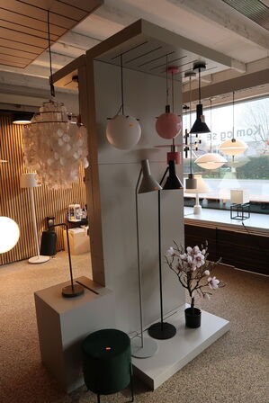 Butiksinventar uden indhold