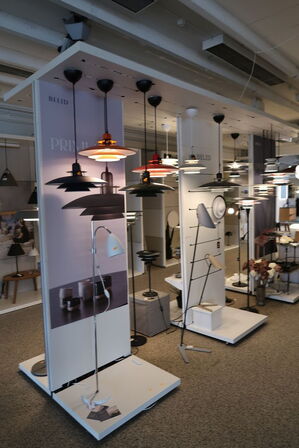Butiksinventar uden indhold