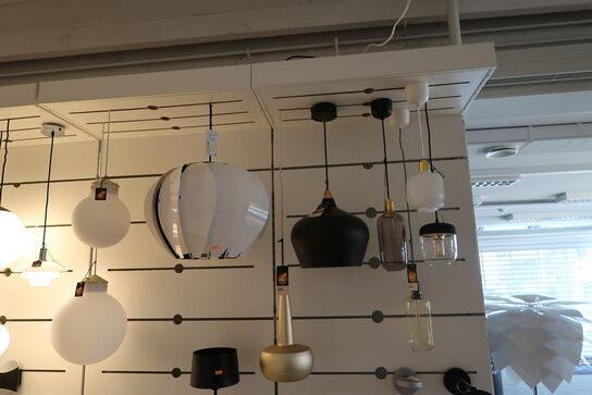 Butiksinventar uden indhold