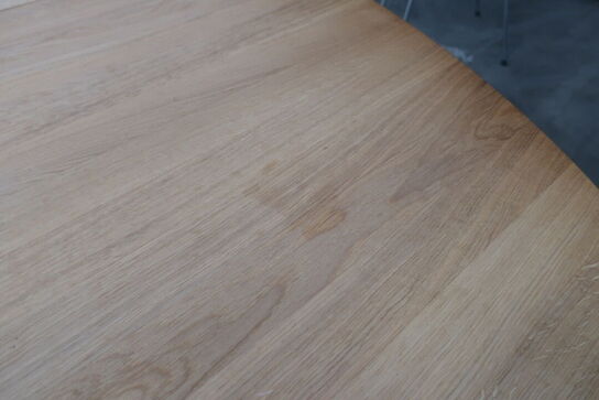 Spisebord NAVER COLLECTION "Oval Table" GM 3942