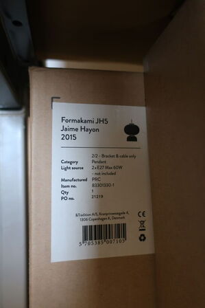 Bordlampe &TRADITION Formakami JH5 "Jaime Hayon"