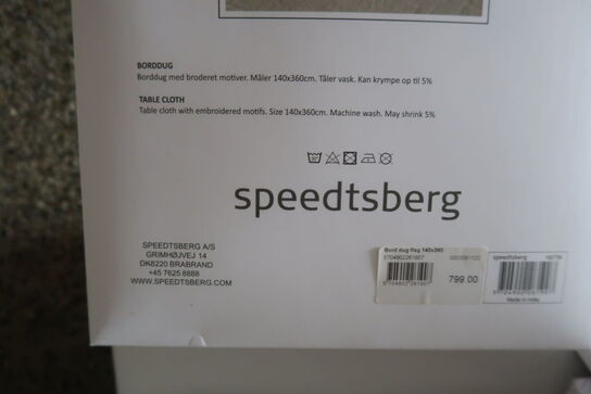 Dug SPEEDSTBERG med flag