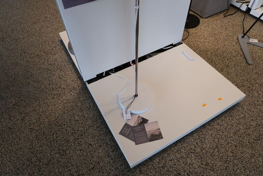 Gulvlampe BELID Sway Hvid