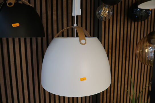 Pendel HALO DESIGN Oslo Ø40 Hvid-Træ