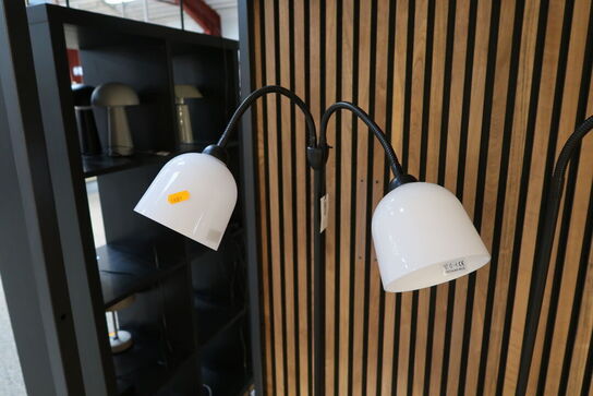 Gulvlampe HALO DESIGN Glow 2-arm