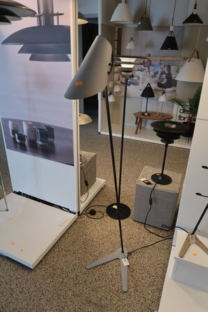 Gulvlampe BELID Vincect G313-274