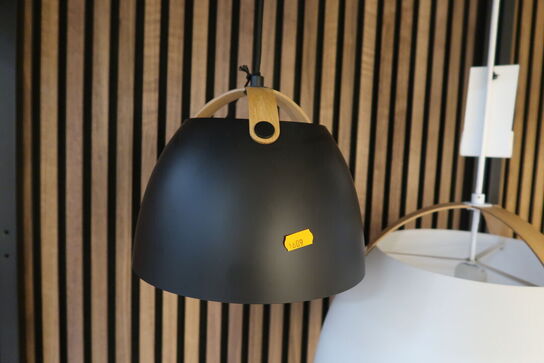 Pendel HALO DESIGN Oslo Ø24 Sort-Træ