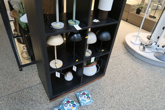 Reol uden indhold