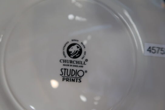 28 stk. tallerkner/fade/krus CHURCHILL