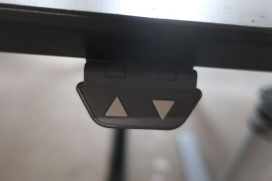 El.hæve/sænke skrivebord DENCON