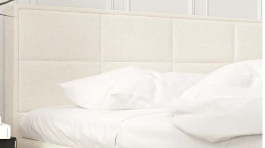 Opbevaringsseng på ben u. topmadras | 160x200 cm | Lys beige (ubrugt)