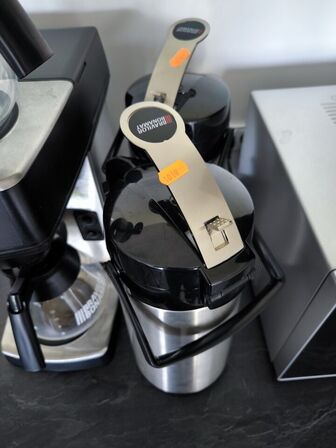 Kaffemaskine BRAVILOR BONAMAT samt 2 stk. termokander